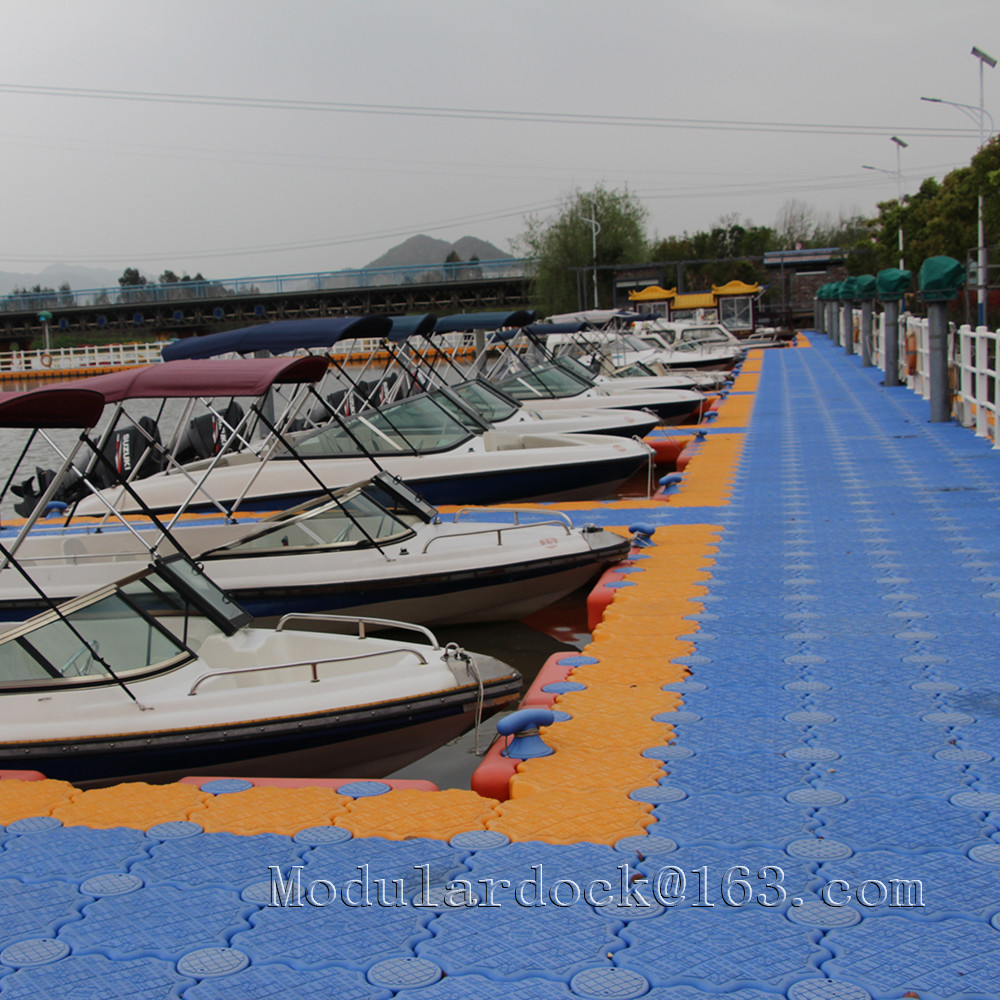 Floating boat docks manufacturer