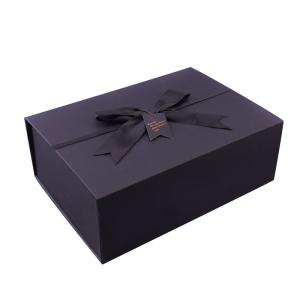China Custom Luxury Cosmetic Box Black White Boutique Cosmetic Package Gift Box wholesale
