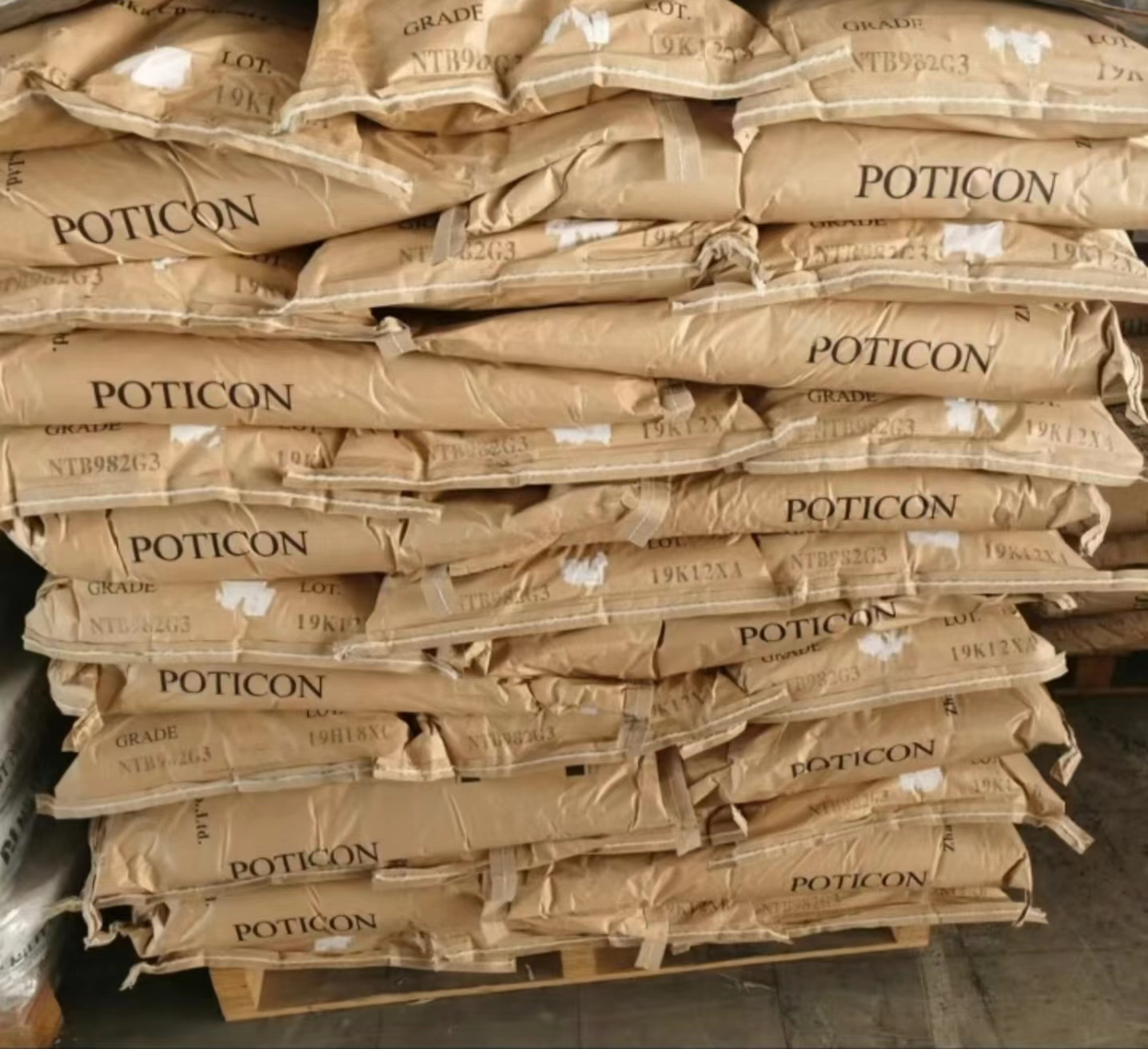 Chemical Resistance PA9T Polymer High Toughness Mechanical Applications PA9T Gf30