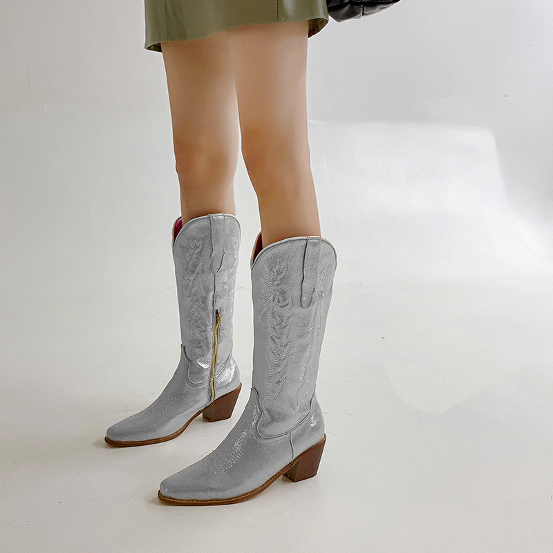 Stylish Comfortable Womens Footwears For Outdoor Activities