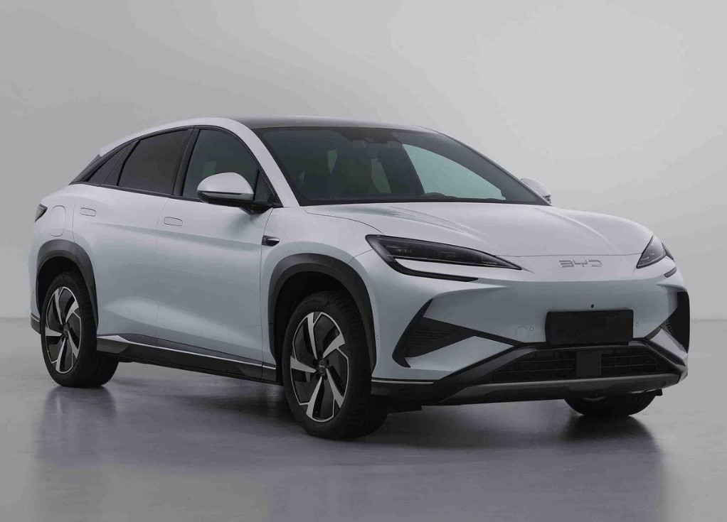 Mid Size BYD Electric Car Sealion Elevate Your Off Road Adventures