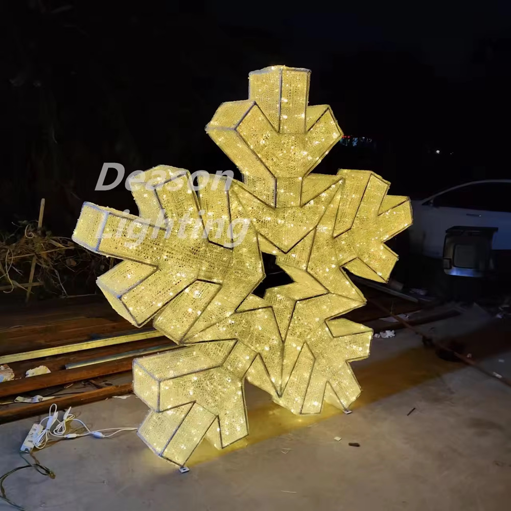 Large led lighted snowflakes