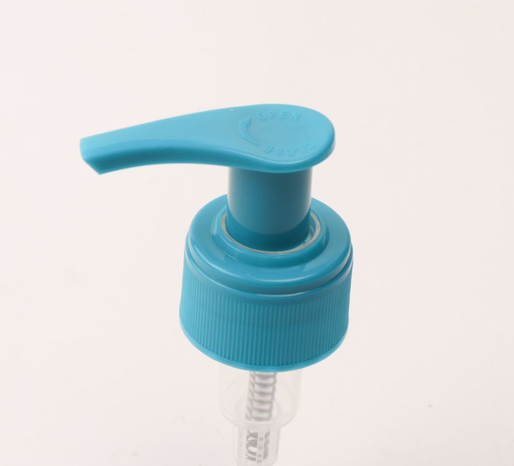 Stylish Cosmetic Packaging with Sleek Sprayer