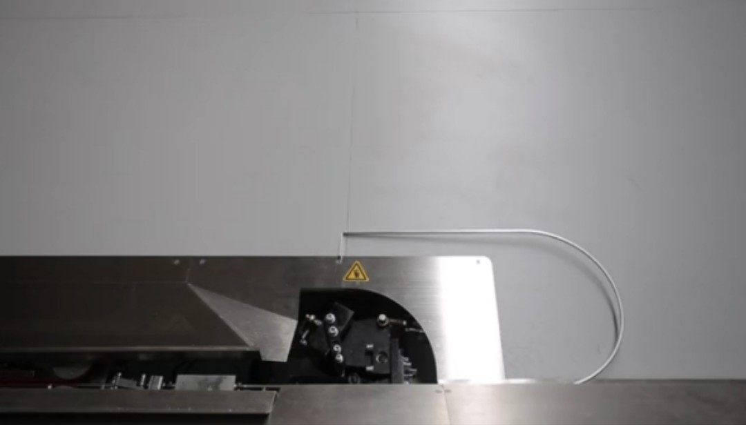 German Siemens PLC Control System Desiccant Filling Machine For Hollow Glass Processing