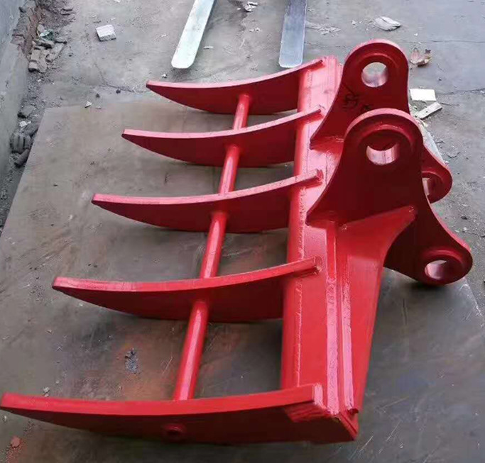 OEM Excavator Brush Rake Excavator Attachment For Land Clearing