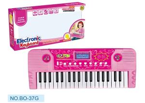 China Pink Children's Electronic Piano Keyboard With Microphone Battery Operated wholesale