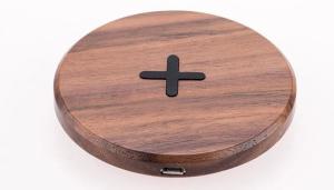 China Round Qi Standard Universal Wood / Bamboo Wireless Charger Charging Pad wholesale
