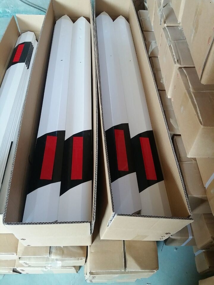 Fluorescent Trapezoidal Warning Flexible Reflective traffic guardrail road delineator post