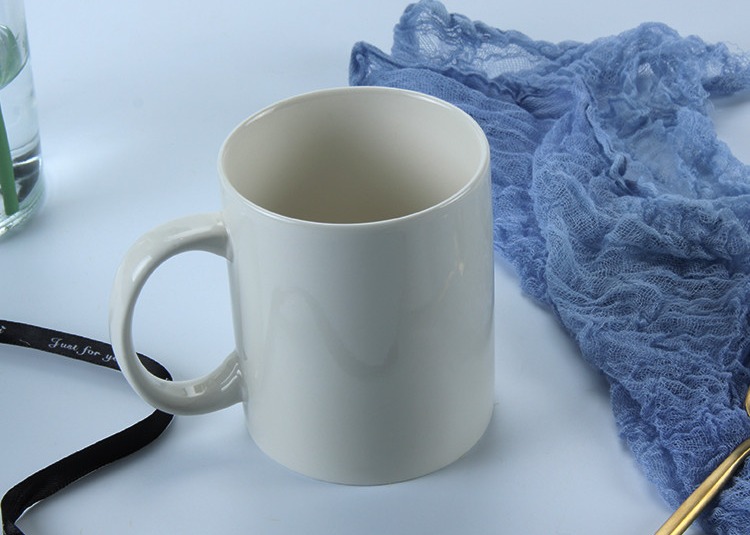 11 Ounce Ceramic Mug Cup For Tea Cocoa Mulled Drinks