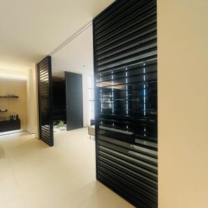 China Cloakroom Wardrobe Glass 3mm-12mm Thickness Black Wardrobe Closet wholesale