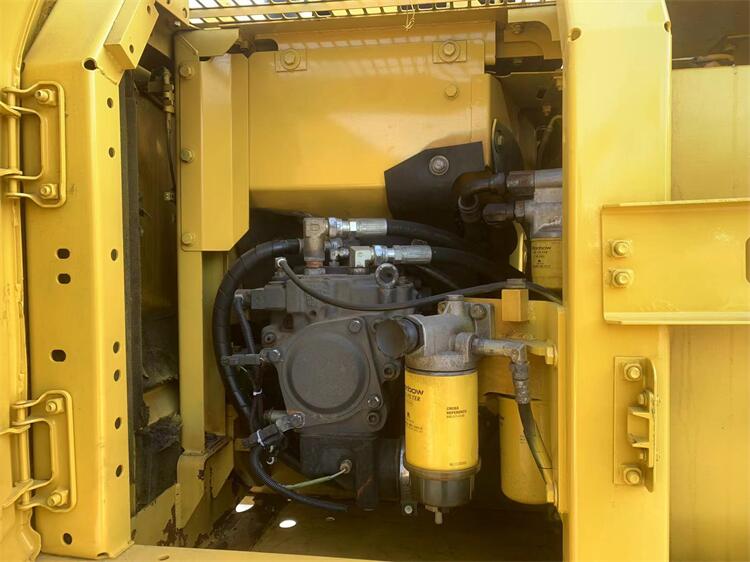 Original Hydraulic Cylinder 12t Komatsu PC120 Crawler Excavator for Small Type Soil Digger