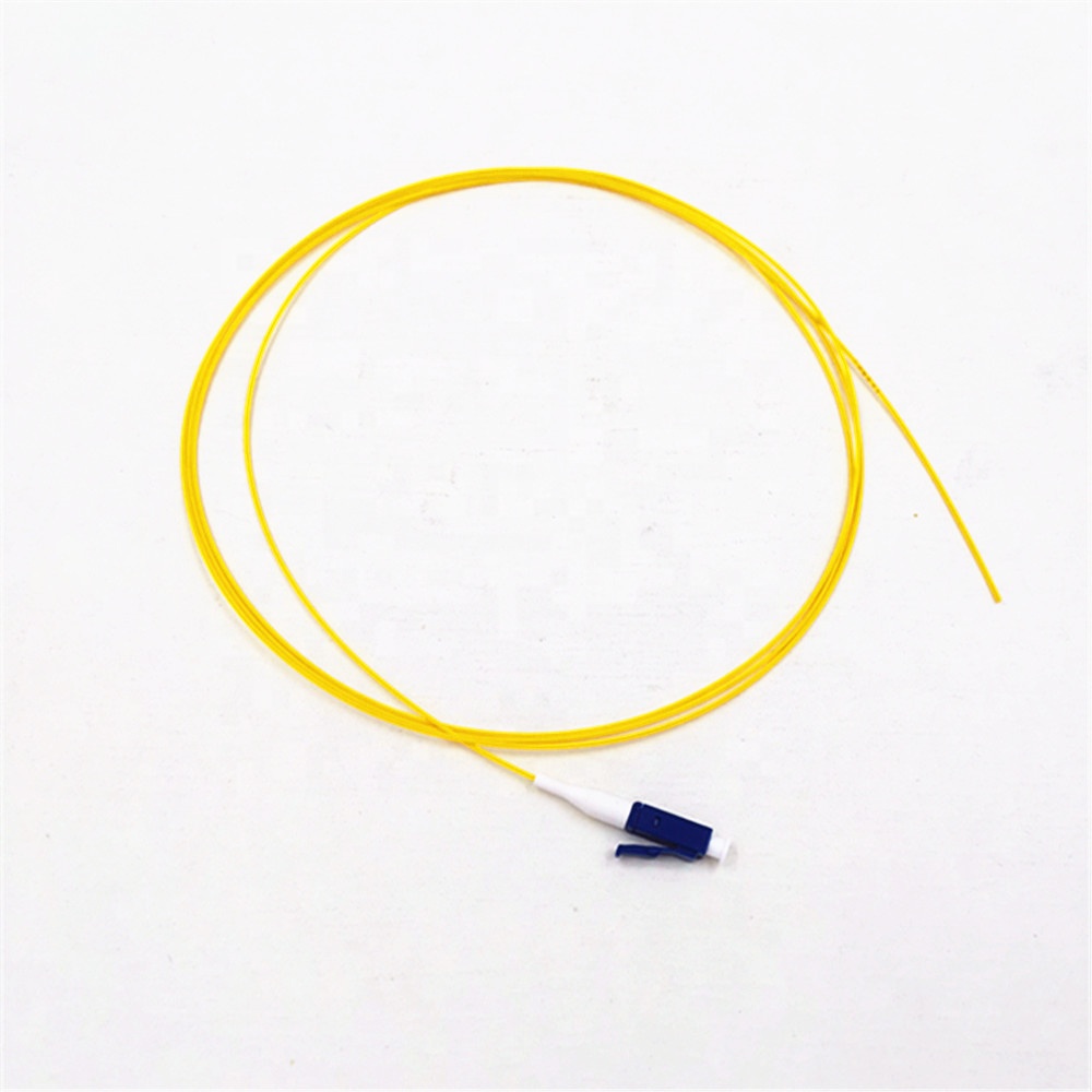 Ftth PVC LSZH 9 125 single mode simplex 1.5m fc pc fiber pigtail