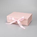 Laminated Pink Folding Cardboard Gift Packaging Box With Bow Ribbon