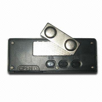 2015 Programable fashion innovative mini led display badge