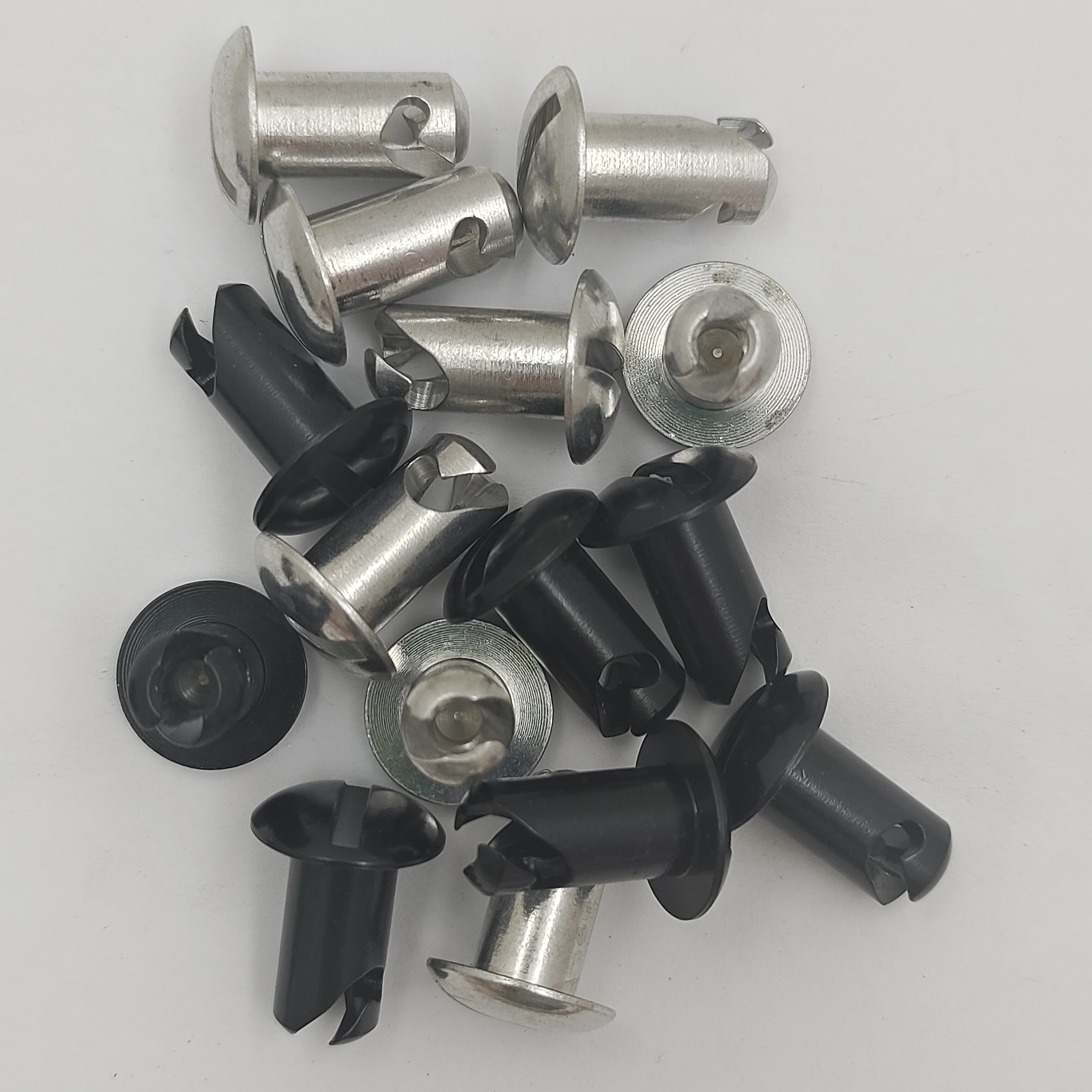 Modified Cars Parts Universal Car Fitment Silver Aluminum Sprint Car Fasteners with .550" Grip and Dzus Button