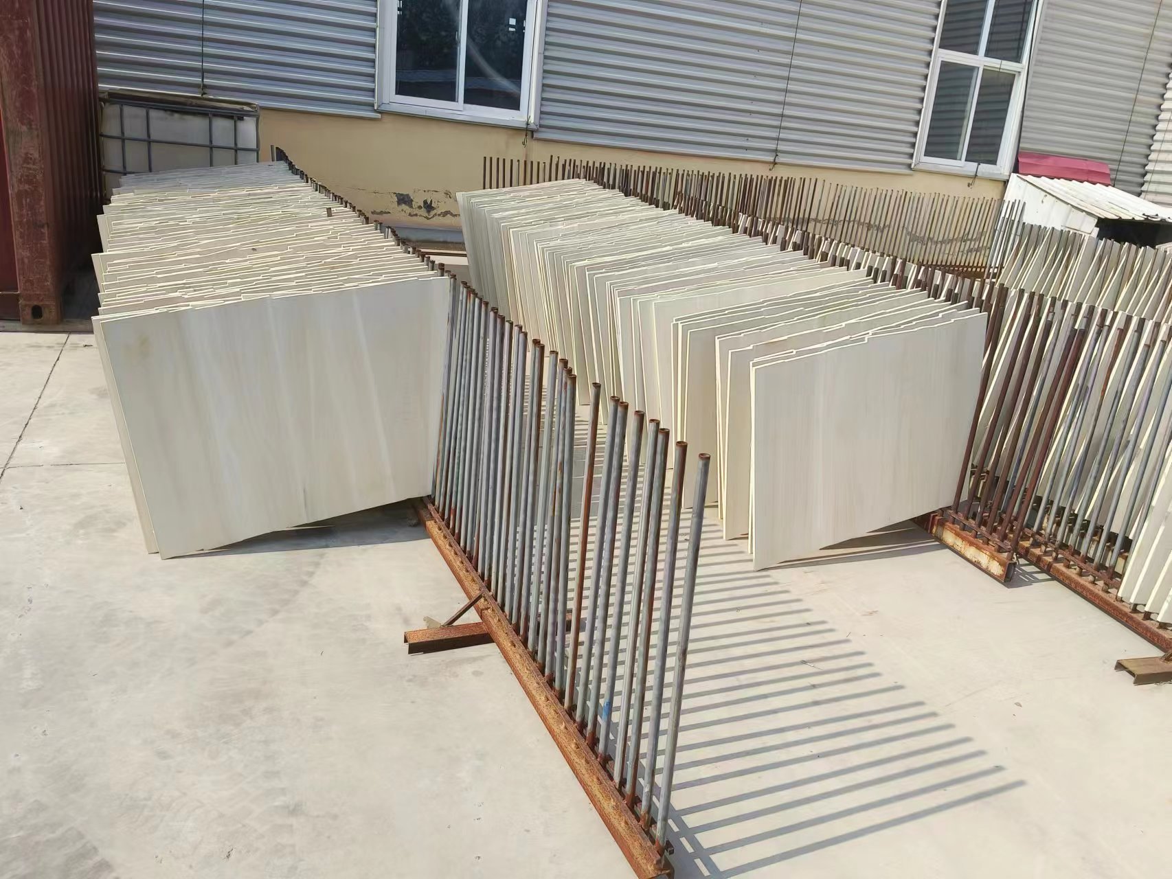 Building Construction Bleached Paulownia Soild Wood 4X8 Lumber Board Prices 300kg/m3