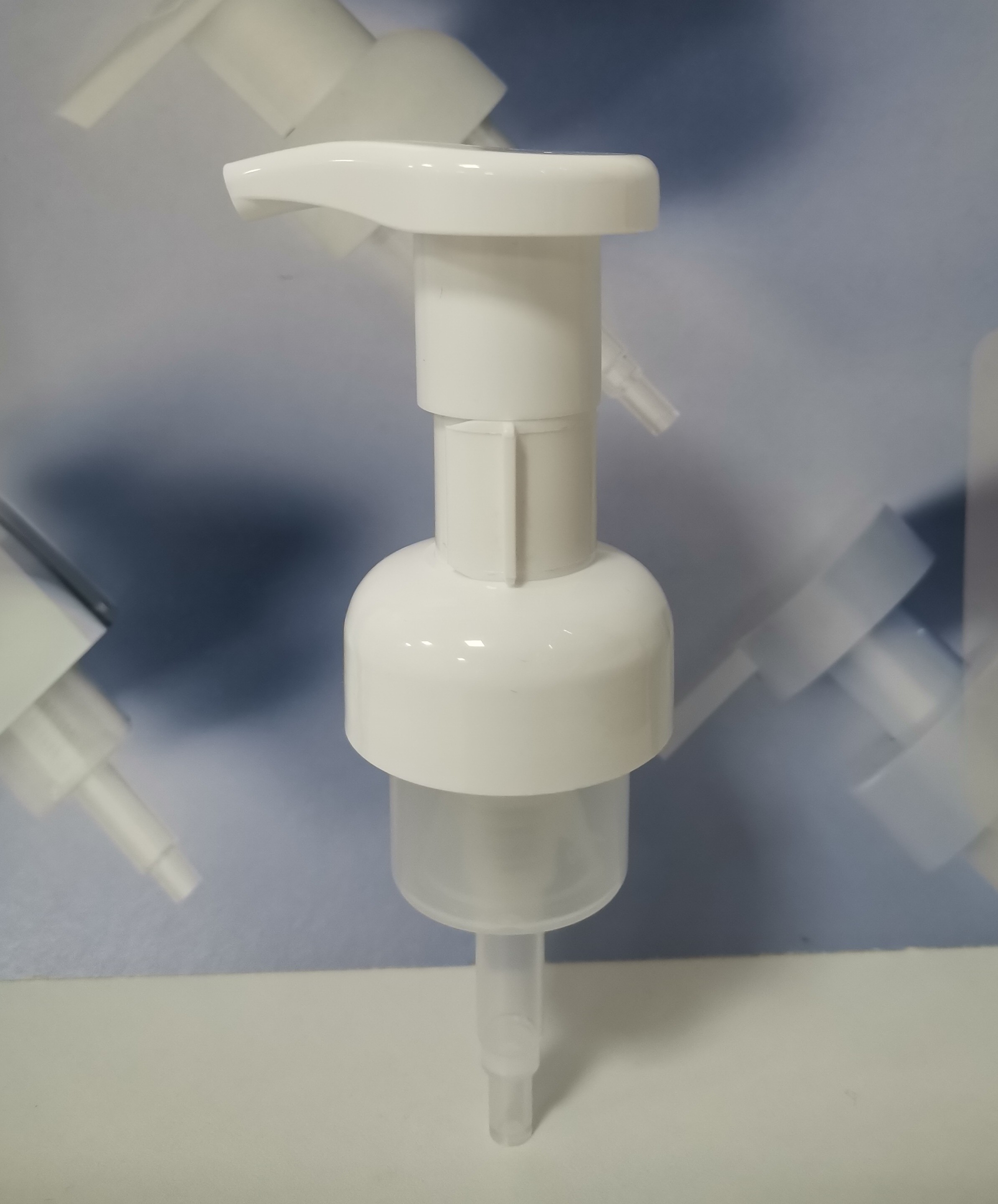PP Hand Sanitizer Plastic Lotion Pump with 1.2cc Discharge Rate and External Spring Protection