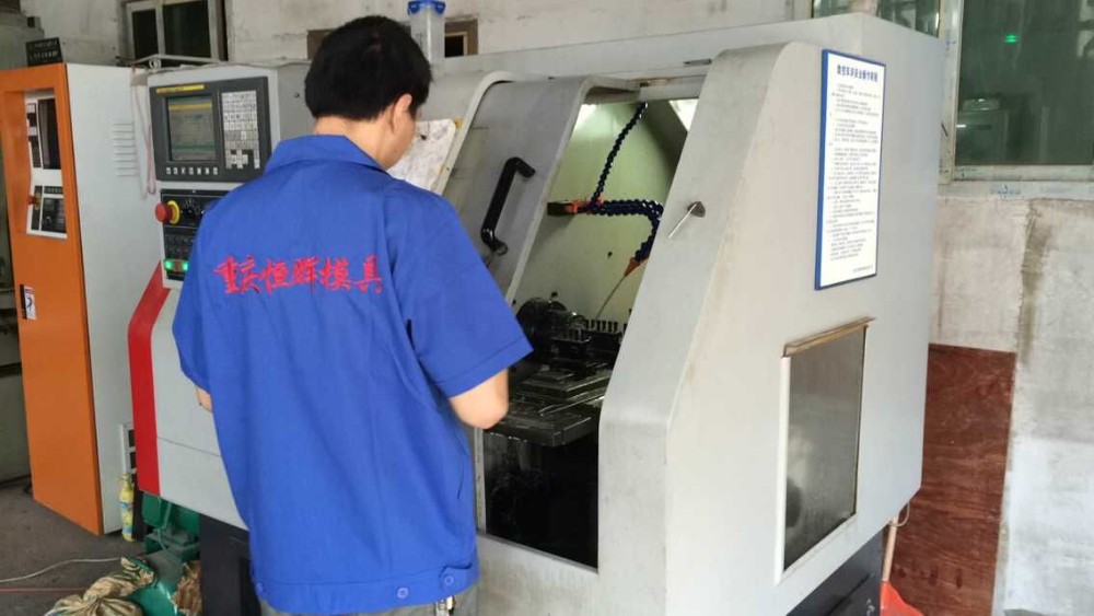 Customized Size Carbide Progressive Die Set , Vehicle Mould Deep Drawing Die 0.01 mm Tolerance
