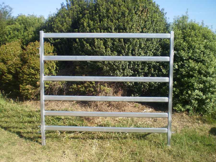 China supplier heavy duty cheap hot dip galvanized cattle yard panels