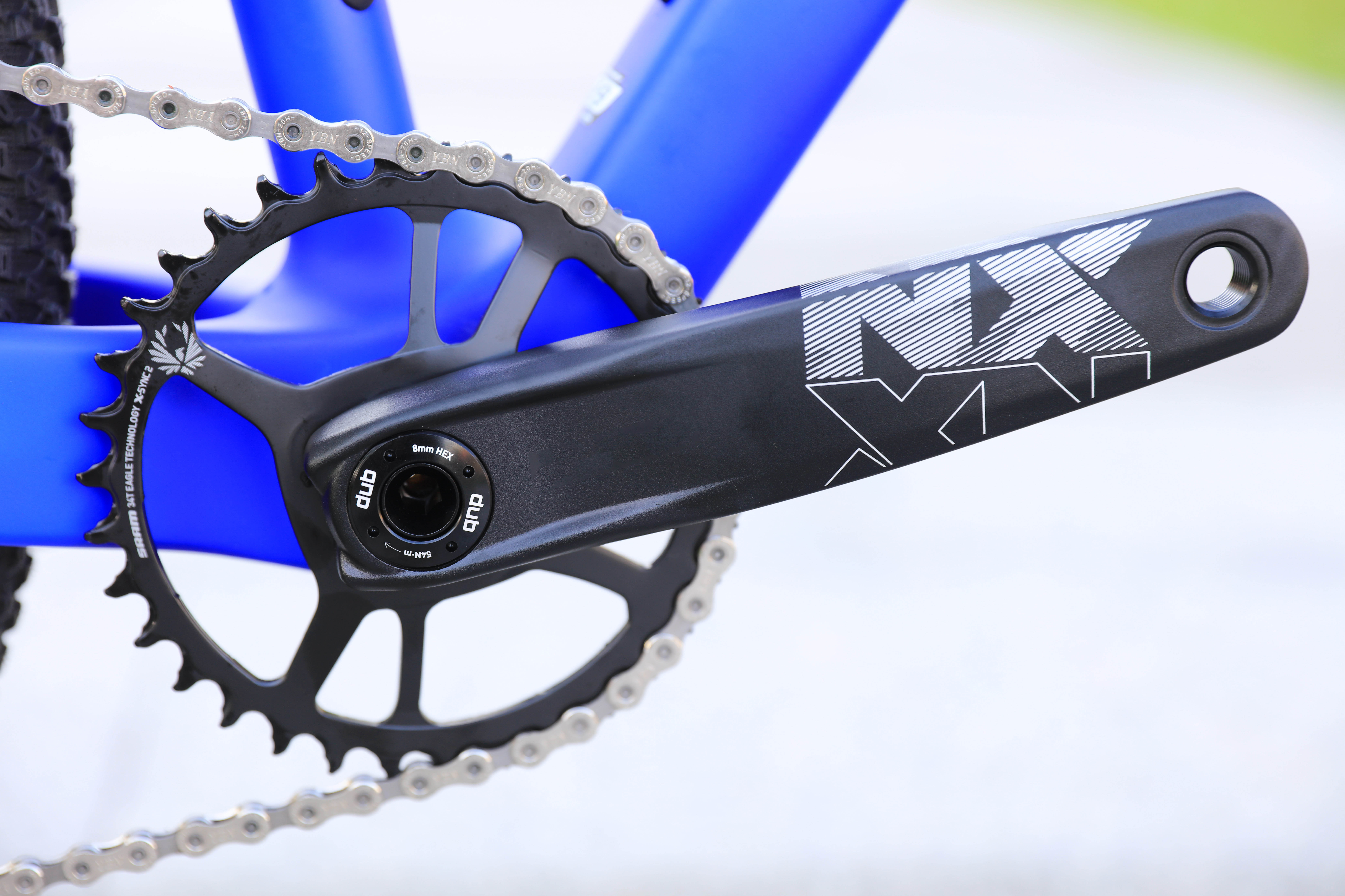 29 Inch MTB Carbon Fibre Mountain Bike With YBN S12S Chain And 160mm Brake Disc Pads