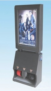 floor standing shoe polishing machine with 32inch LCD digital advertising display