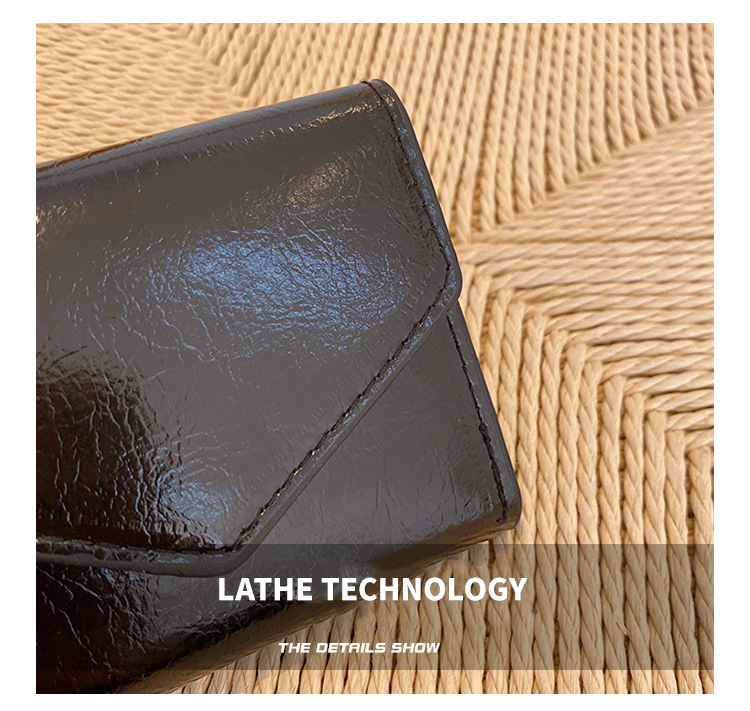 Availiable Women's Leather Card Wallet Holders with Coin Purse and Short Wallet Length