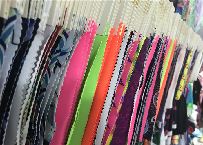 Embossed Print Activewear Knit Fabric High Elastic Cycling Wear