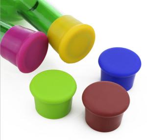 China Cute Promotional Gift Cap Shaped Silicone Red Wine Bottle Stopper/Silicone Cap Lid wholesale