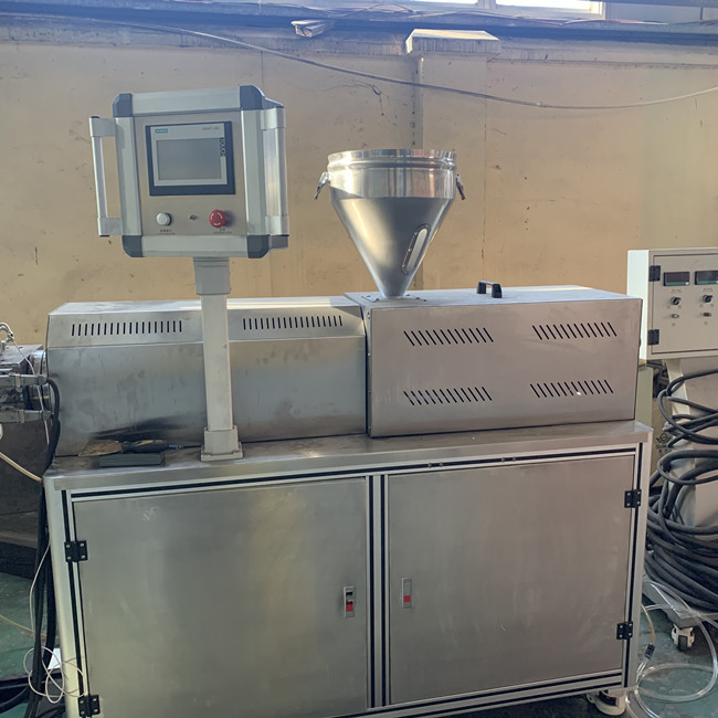35mm Screw Lab Plastic Extruder Machine Corrosion Resistance