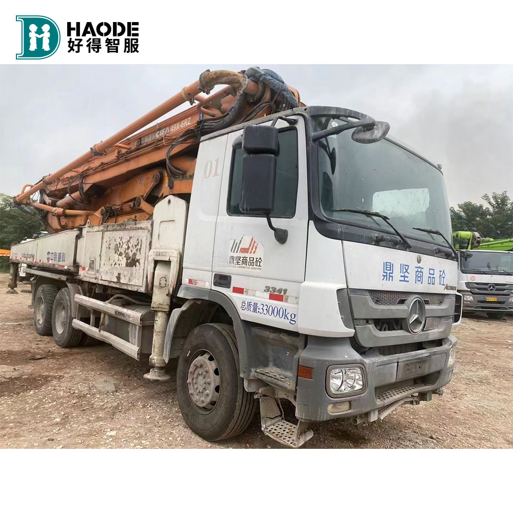 Used Concrete Pump Truck Mounted Pump with 4500 1350mm Wheelbase in Good Condition