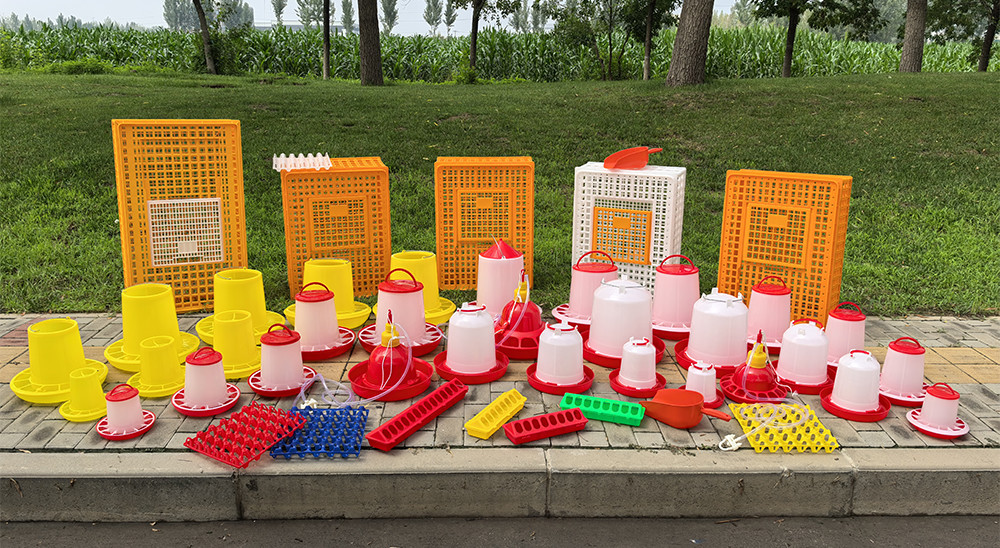 Waterproof Plastic Poultry Feeder For Chickens Ducks Geese Turkeys Automatic Pet Feeder