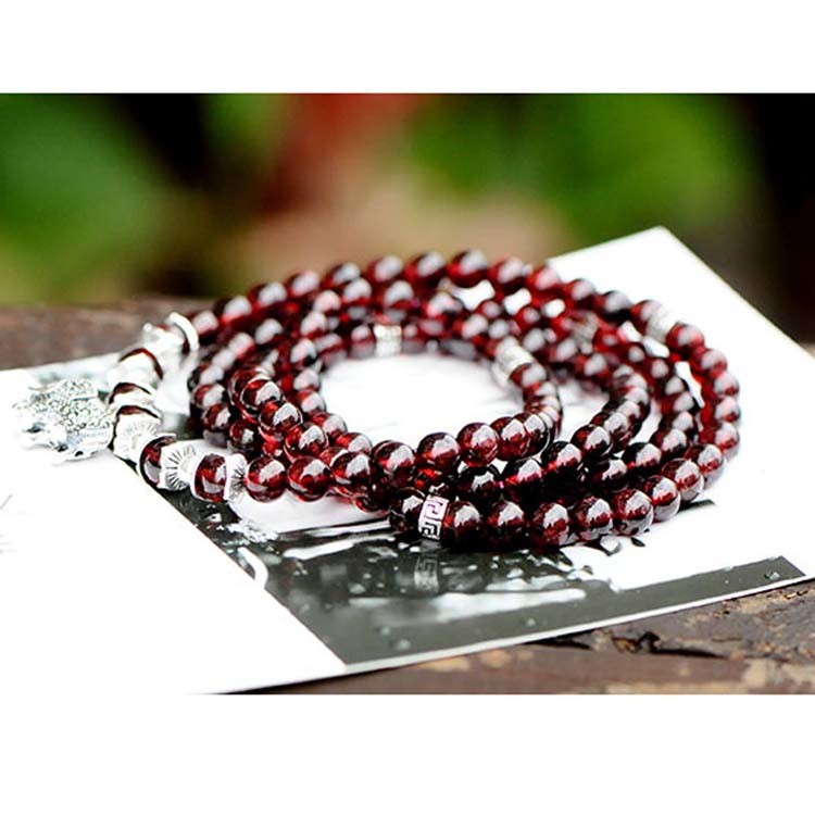 5mm-6mm Natural Garnet Strand Bracelet with Vintage Sterling Silver Charm (B042861W)