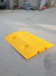 500mm*300mm*50mm Russia standard rubber driveway speed bump Black rubber