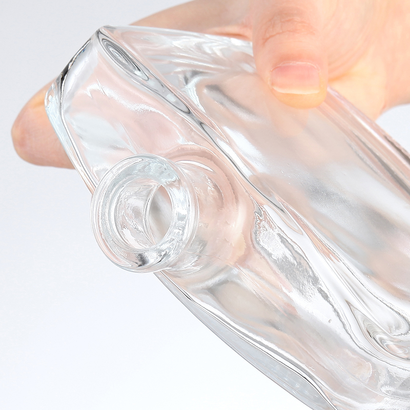 Rectangular Phoenix Glass Bottle The Ideal Choice for Beverage Packaging in Industry