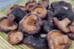 Palm Oil Shiitake Deep Fried Mushrooms Sweet Healthy Vegetable Snacks