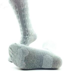 China Custom logo, design cotton Non-Terry Mens Anti Slip Socks wholesale