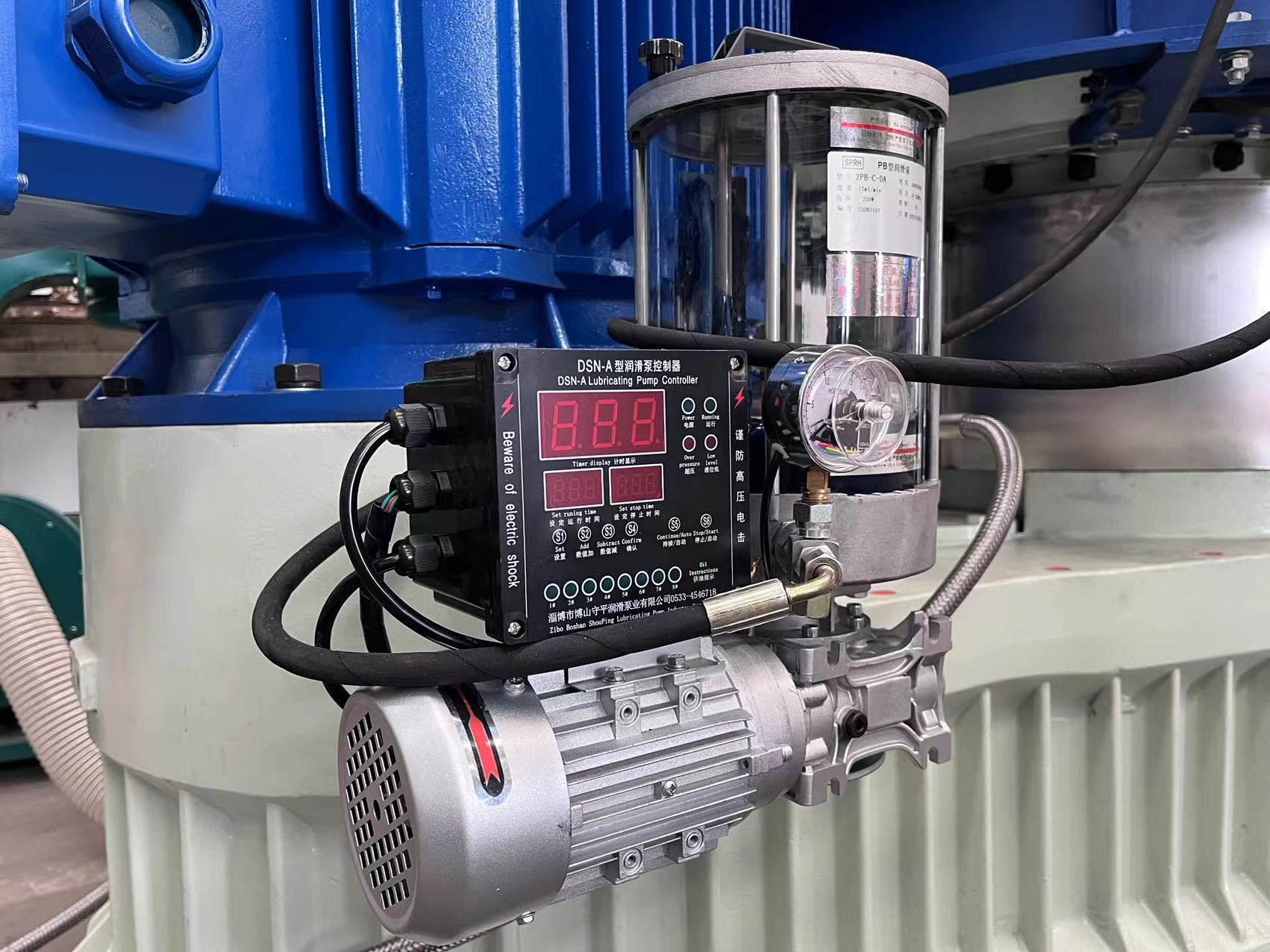 132kw Wood Pellet Making Machine 380V 50HZ Grease Pump Biomass Pellet Maker