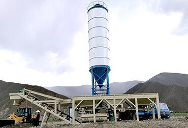 High Productivity Mobile Concrete Mixing Plant , Stable Precast Concrete Plant