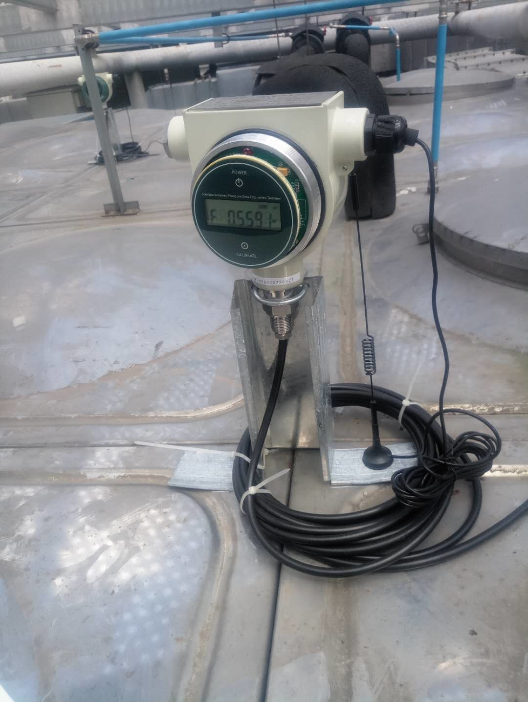 IP65 Wireless Tank Level Indicator , PL701 LoraWAN Wireless Fluid Level Sensor