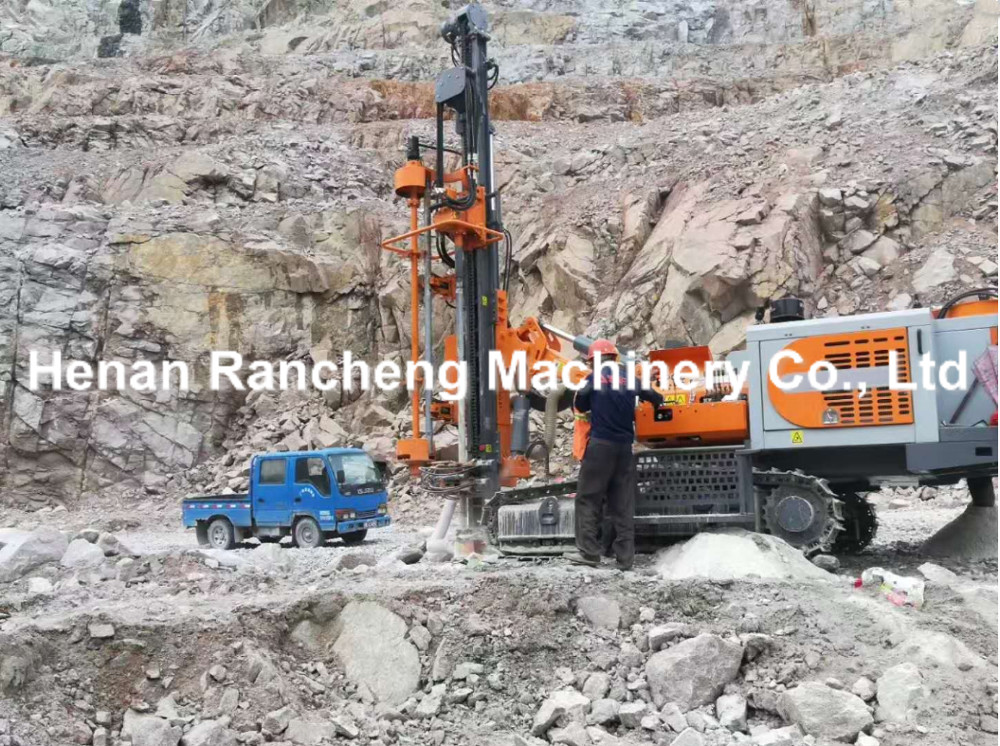 23m Drilling Depth Hydraulic Track DTH Drilling Rig 125HP Diesel Engine