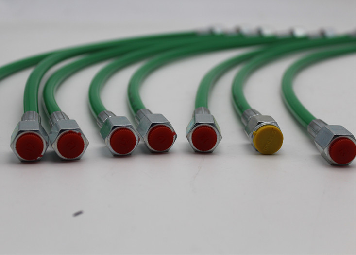 Smooth Nylon / Polyurethane High Pressure Test Hose with M14*1.5 Connectors
