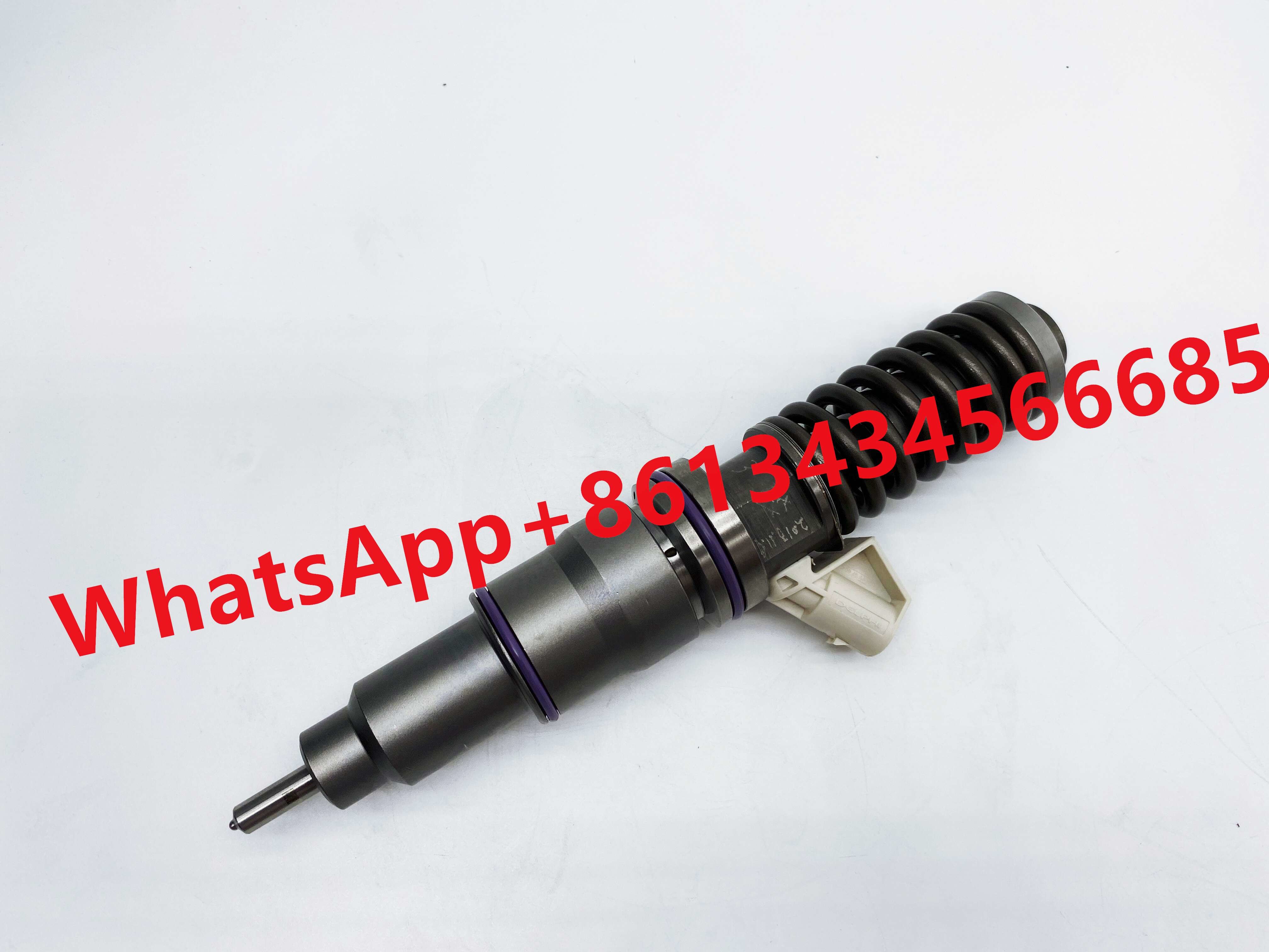 Diesel Injector For Volvo 3801440 03587147 21586296 3587147 3803655 BEBE4C06001 BEBE4C16001