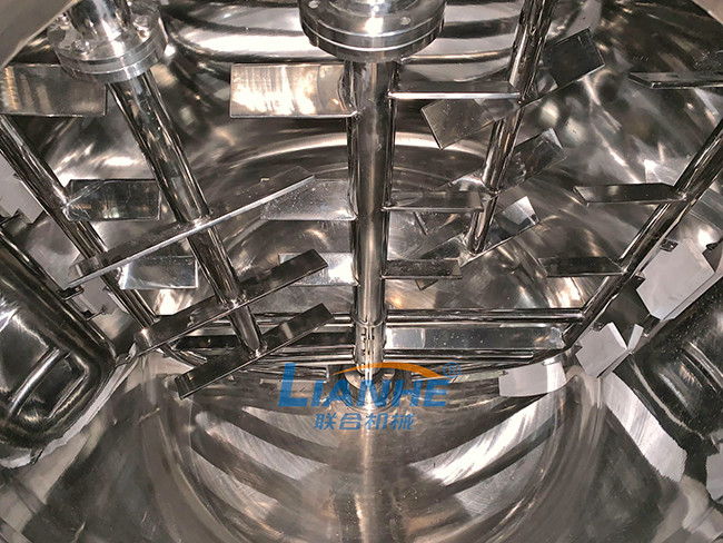 1000L Vacuum Emulsifier Mixer , Fixed Lid , One-Way Mixing Paddle
