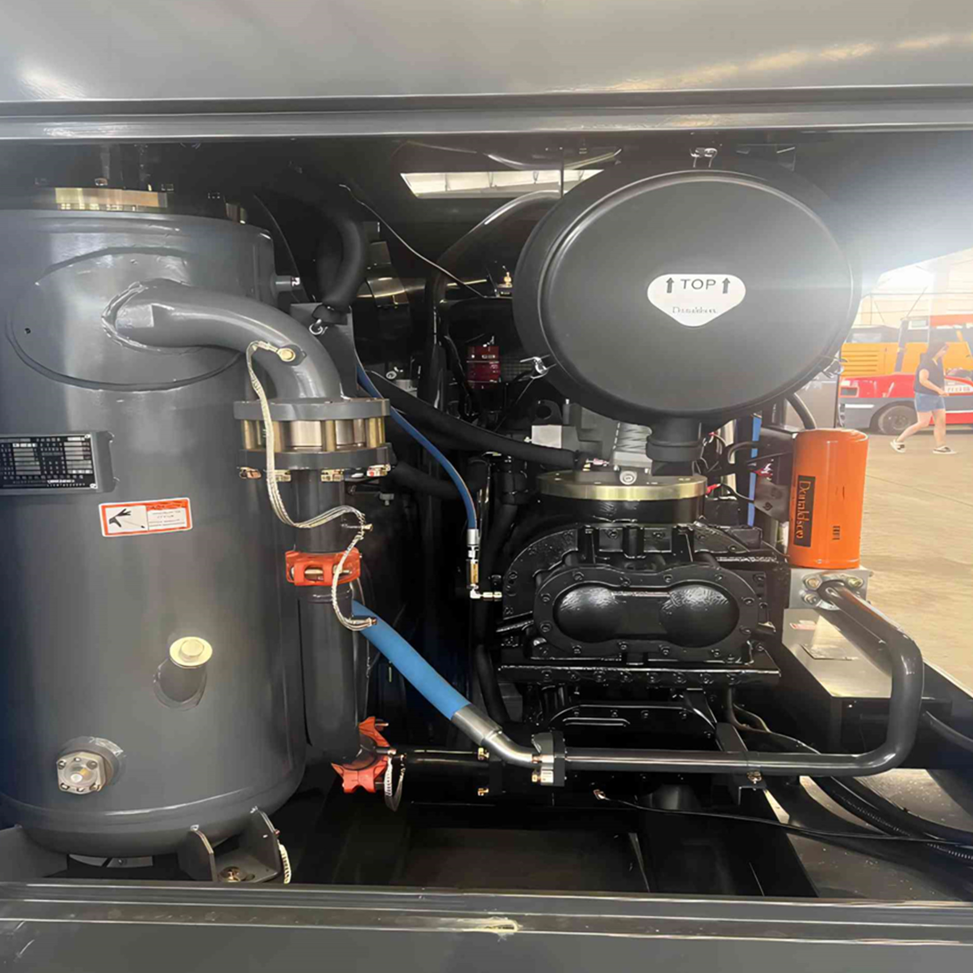 High Pressure Mining Diesel Engine Screw Air Compressor Machine