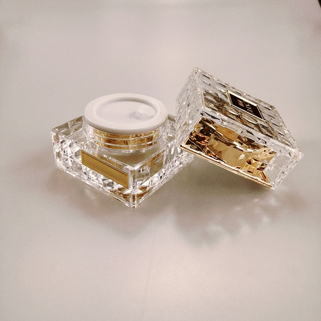 30g 50g Acrylic Gold Cream Jar for Skincare Cream Plastic Jar Eco-friendly and Design