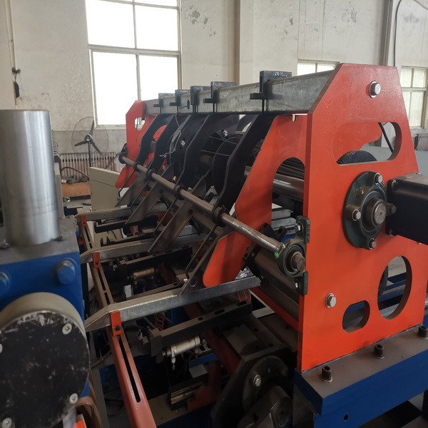 Galvanized Wire Dia 6mm CNC Spot Welder , 7.5KW Industrial Spot Welding Machine