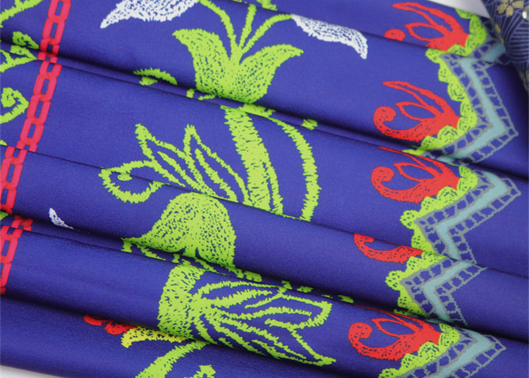Customized Green Polyester Printing Fabric For Women Medium Weight
