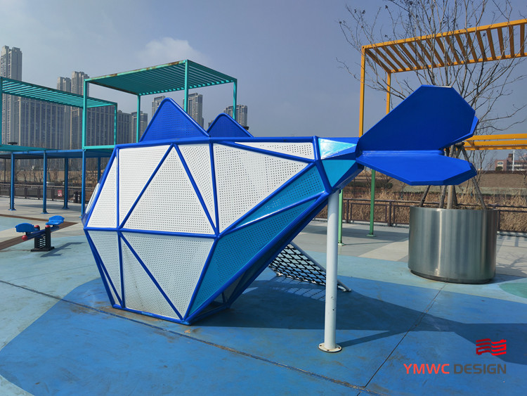 SCULPTURE Technique Welding Customized Parent-Child Interactive Device for Outdoor Fun