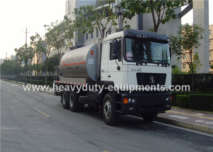 Intelligent Asphalt Distributor model enhanced with total mass 25 T and spraying adjustable