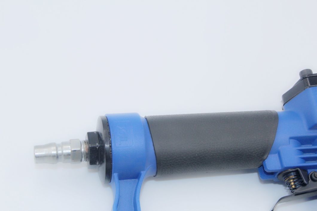 Durable 20gauge Fine Crown Air Pneumatic Staple Gun Air Stapler 1013j for Furniture Decoration